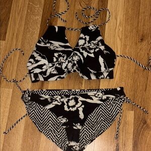 Black and White Floral Athleta Bikini Set